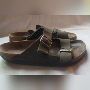 Birkenstock Mens 2 Buckle Slip On Sandal Size 41. US Size 8